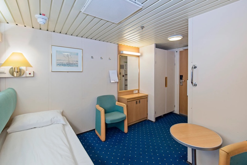 Polar Outside | Wheelchair accessible cabin for up to 3 travellers